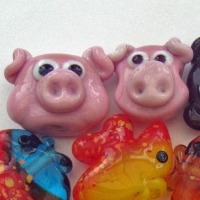  Piggie Bead